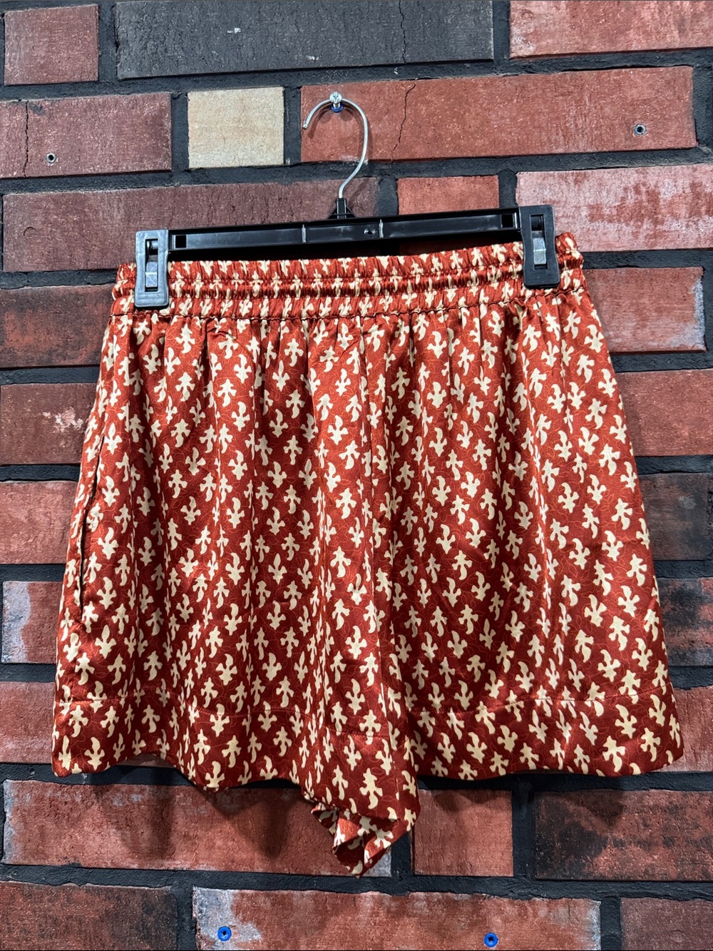 Elan Patterned Drawstring Shorts - Picture 3 of 7
